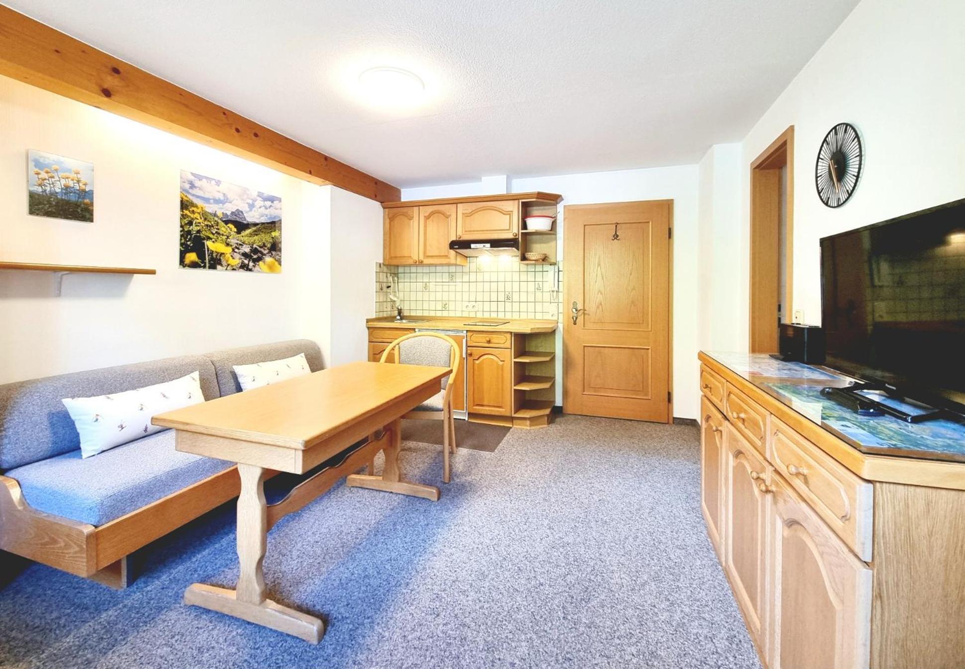 Das Bergfried - Urlaub Zentral Und Ruhig! Appartement Riezlern Buitenkant foto